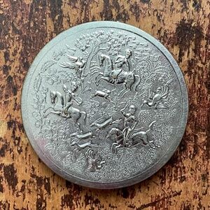 vintage cosmetics accessories